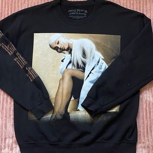 Sweetener tour crewneck